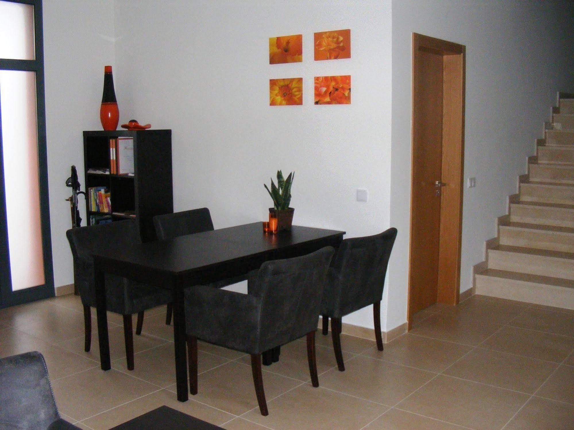 Casa Ceedina Bed And Breakfast & Beauty Batalha Exterior foto